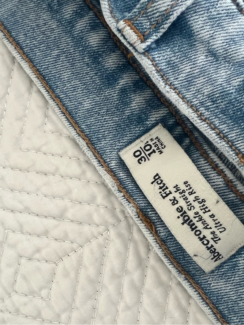 Abercrombie & Fitch Light Wash Ultra High Rise Jeans - Women's